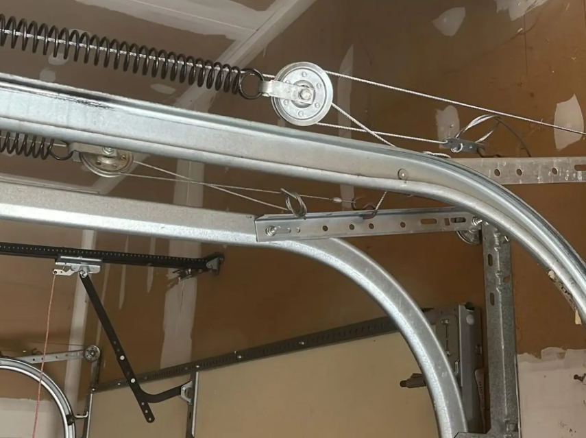 Emergency Off-Track Garage Door Realignment Grandview