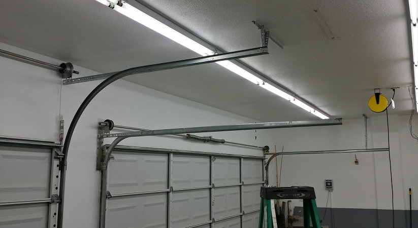 Off-Track Garage Door Realignment New Albany